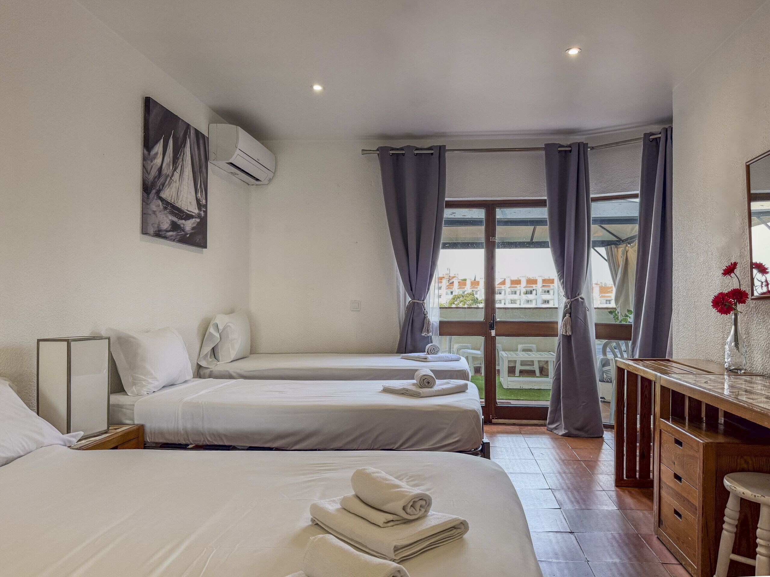 1 bedroom, iron/ironing board, WiFi (free), bed sheets