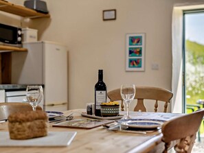 Dining - 1 Bed in Buxton (oc-pk662) (Sheen)