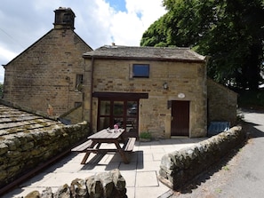Outdoor dining - 1 Bed in Eyam (oc-pk478) (Eyam)