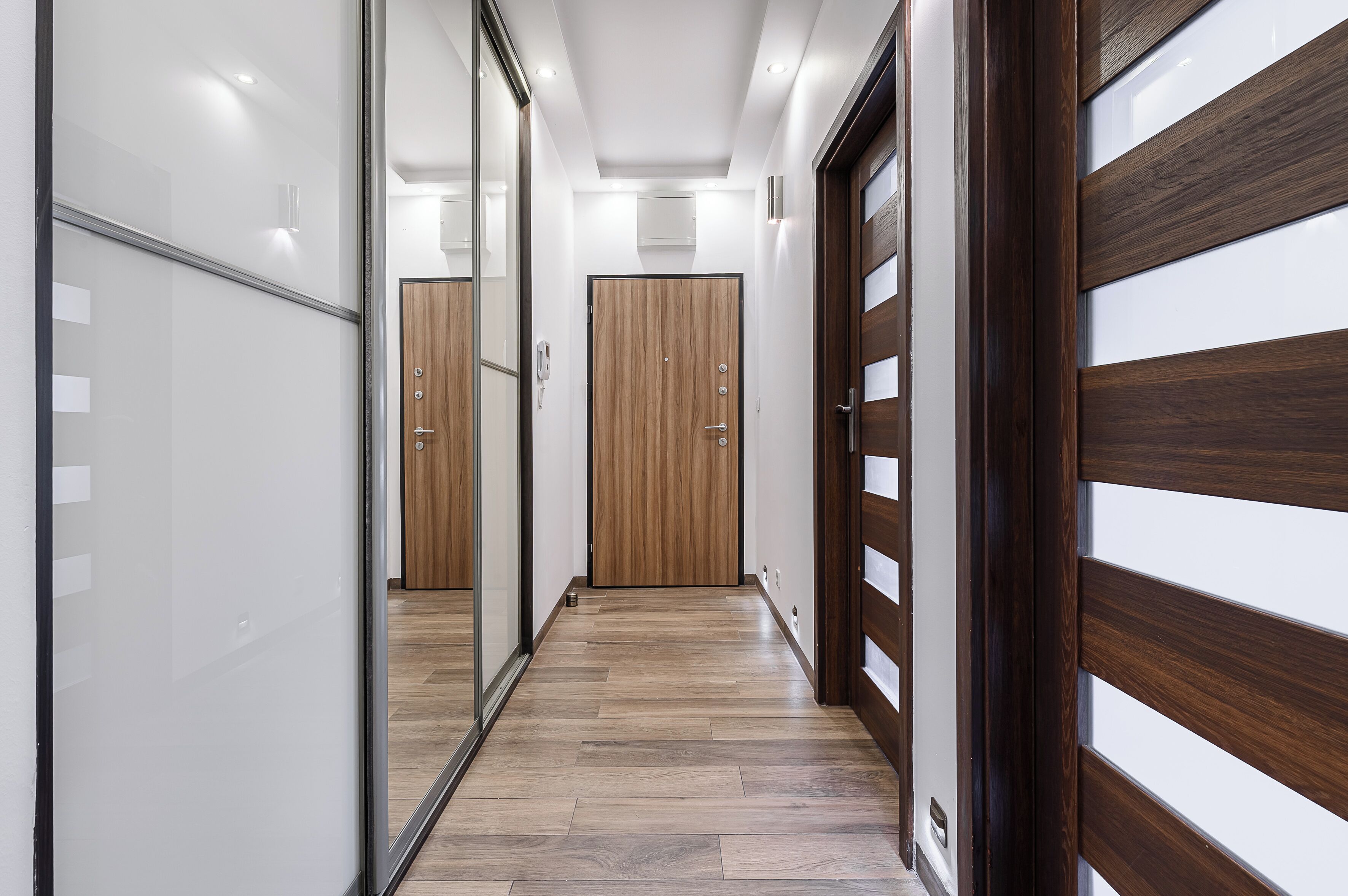 Deluxe Apartment, 2 Bedrooms, Courtyard View | Hypo-allergenic bedding available, blackout drapes, soundproofing