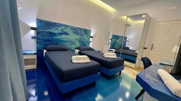 Phòng đôi hoặc 2 giường đơn Deluxe | Két bảo mật tại phòng, màn/rèm cản sáng