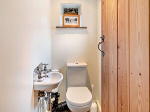 Bathroom - 2 Bed in Barlow (oc-pk801) (Barlow)