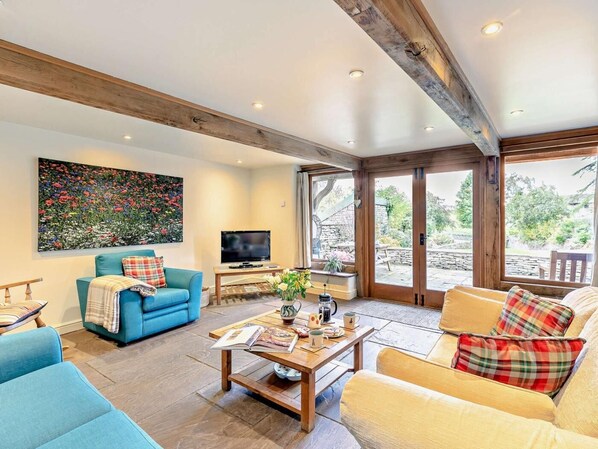 Living area - 2 Bed in Barlow (oc-pk801) (Barlow)