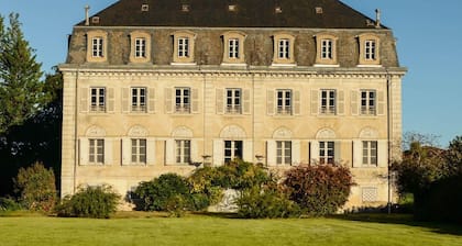 Bagens Castle - Park - Swimming Pool - Ariège - Couserans - Vacation Rental