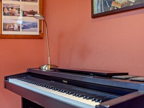 Miscellaneous - 1 Bed in Combs (oc-pk674) (Combs)