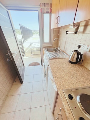Private kitchen - Mediterranean Breeze Agia Napa (Ayia Napa)