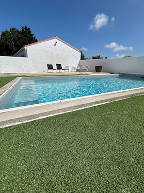 Outdoor pool, a heated pool - Traditional Pornic farmhouse with a heated pool (Pornic)