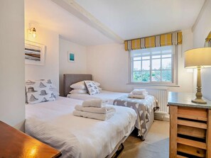 Room - 3 Bed in Brockenhurst (oc-nfl82) (Beaulieu)