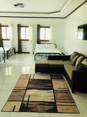 Habitación familiar, balcón