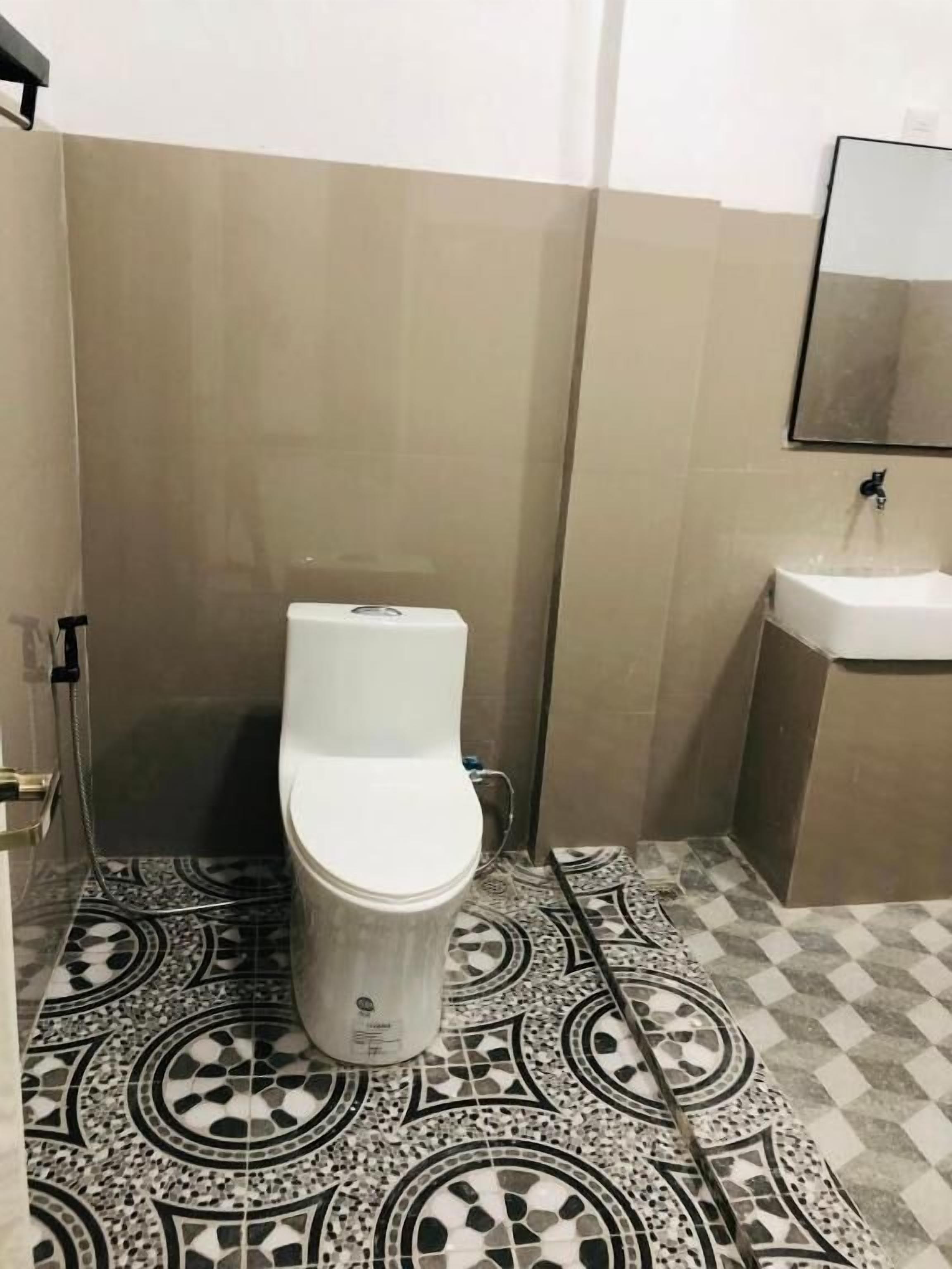 Twin Room, Balcony, Sea View | Bathroom