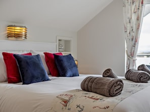 3 Schlafzimmer, Reisekinderbett, kostenloses WLAN, Bettwäsche