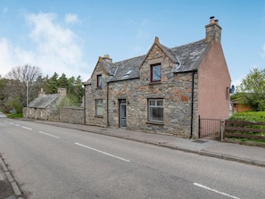 Exterior - 4 Bed in Ballindalloch (oc-46162) (Tomintoul)