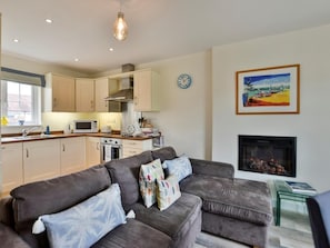 TV - 2 Bed in Camber (oc-bt084) (Camber)