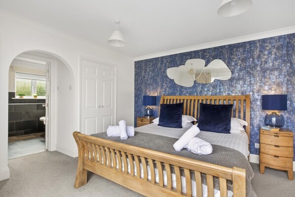 Room - 6 Bed in Bideford (oc-47214) (Westward Ho!)
