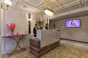 Lobby - Royal 9 Hotel And Banquet (Meerut)