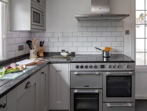 Private kitchen - 4 Bed in St. Austell (oc-48109) (Mevagissey)