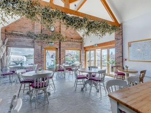 Dining - 2 Bed in Worcester (oc-cc008) (Clifton upon Teme)