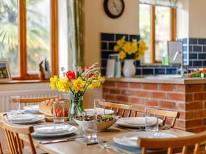 Dining - 3 Bed in Worcester (oc-cc099) (Clifton upon Teme)
