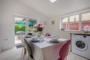 Unclassified image, 4 of 31, button - 3 Bed in Dorchester (oc-49005) (Owermoigne)