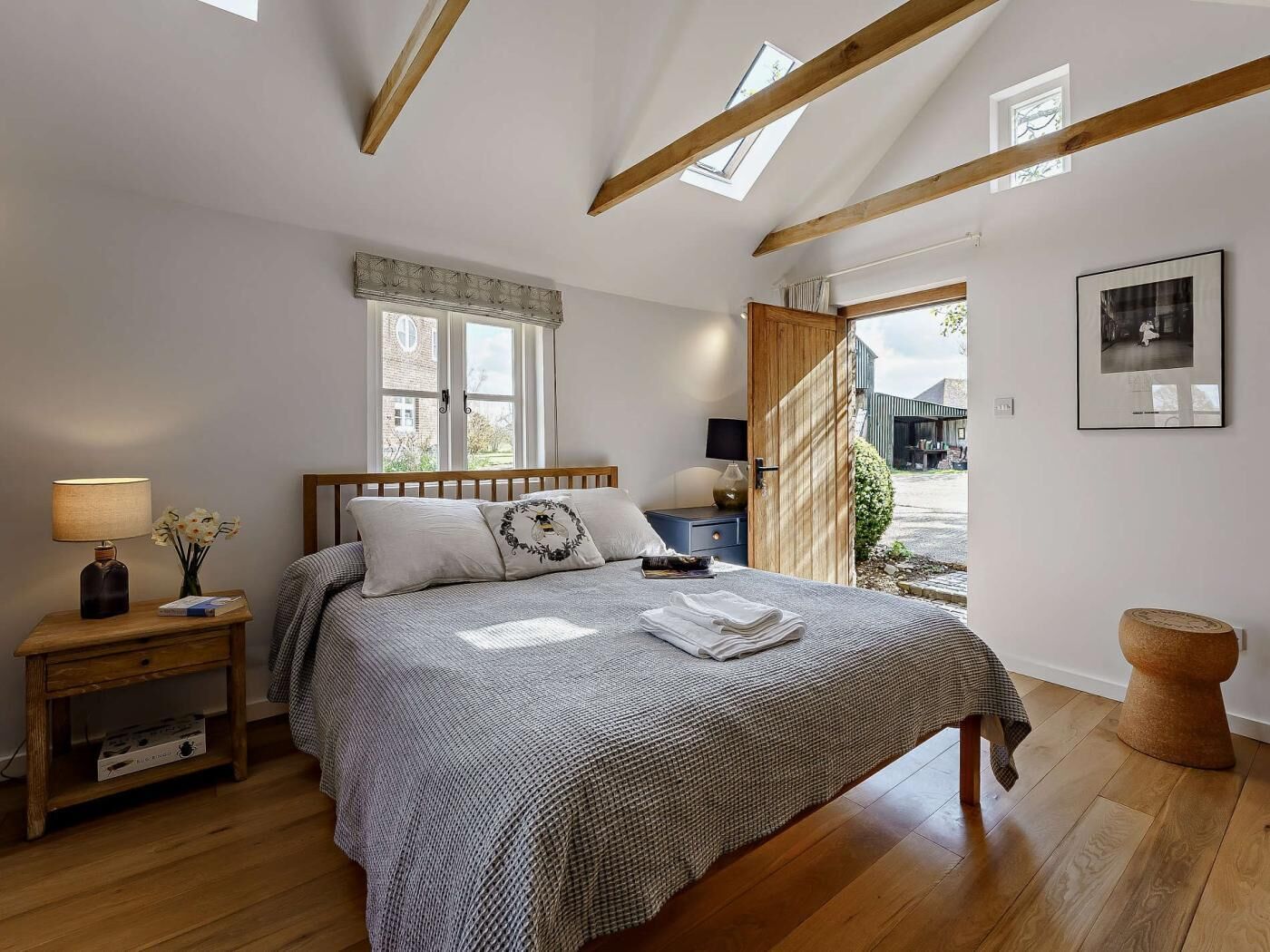 1 bedroom, WiFi (free), bed sheets