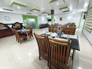 Dining - Arya International  (Kunnathunad)