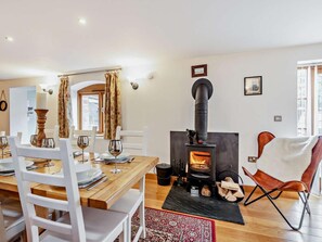Dining - 4 Bed in Shrewsbury (oc-50180) (Pontesbury)