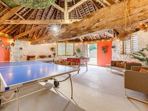 Spielezimmer