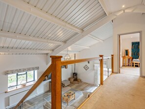 Interior - 3 Bed in Blandford Forum (oc-49993) (Milton Abbas)