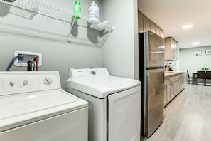 Interior - 6 Mi to Dtwn! Family Home w/ Hot Tub in Houston (Houston)