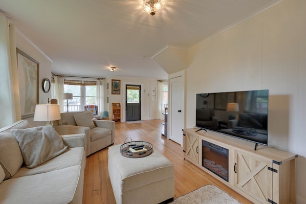 House (2 Bedrooms) | Interior