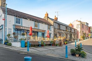 Exterior - 2 Bed in Saundersfoot (oc-50535) (Saundersfoot)