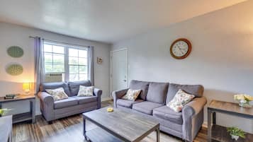 Apartment (1 Bedroom) | Interior