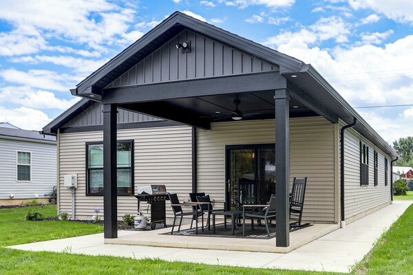 Brand-new Relaxing River Retreat: Lake Erie Access - Fremont, OH