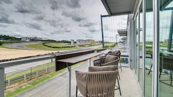Villa (2 Bedrooms) | Front of property