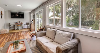 Stroll to Town! Charming Darien Gem, Private Yard