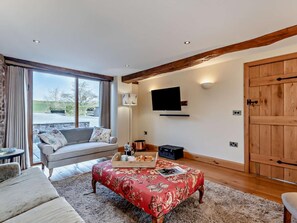 TV - 3 Bed in Bromyard (oc-50513) (Pencombe)