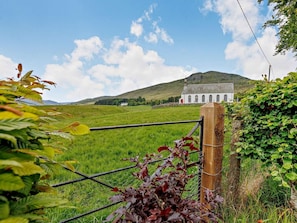 Property grounds - 3 Bed in Dunkeld (oc-50619) (Amulree)