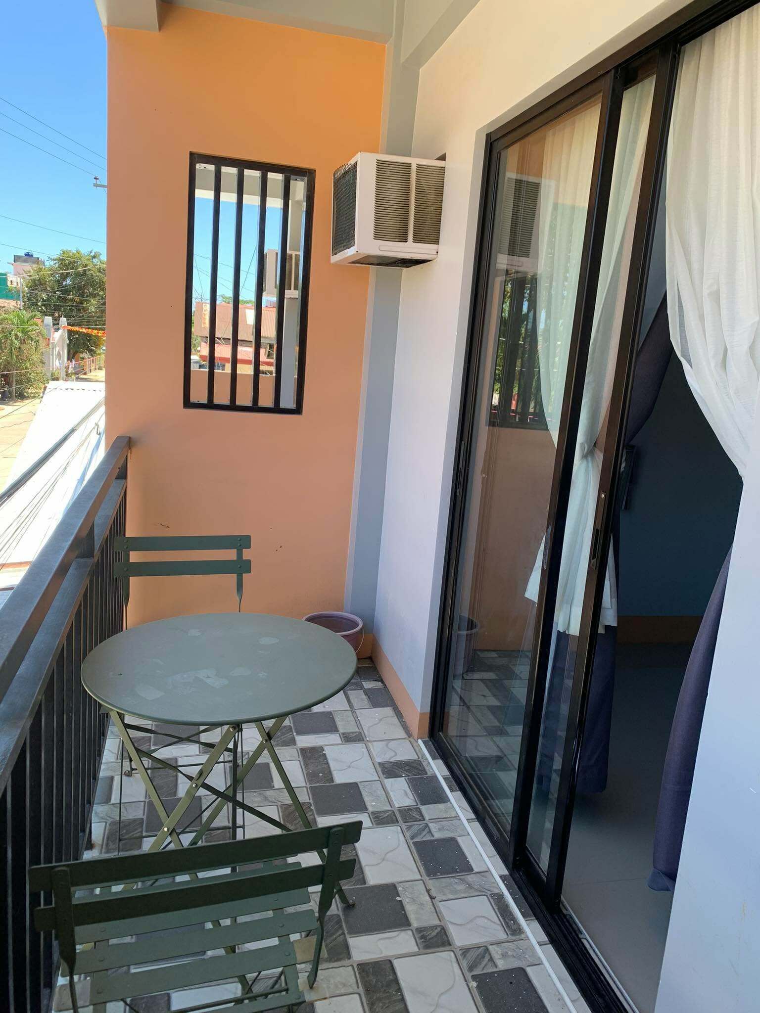 Standard Room, Balcony, City View | Outdoor dining