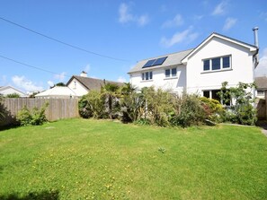 Property grounds - 4 Bed in Bude (oc-50591) (Bude)