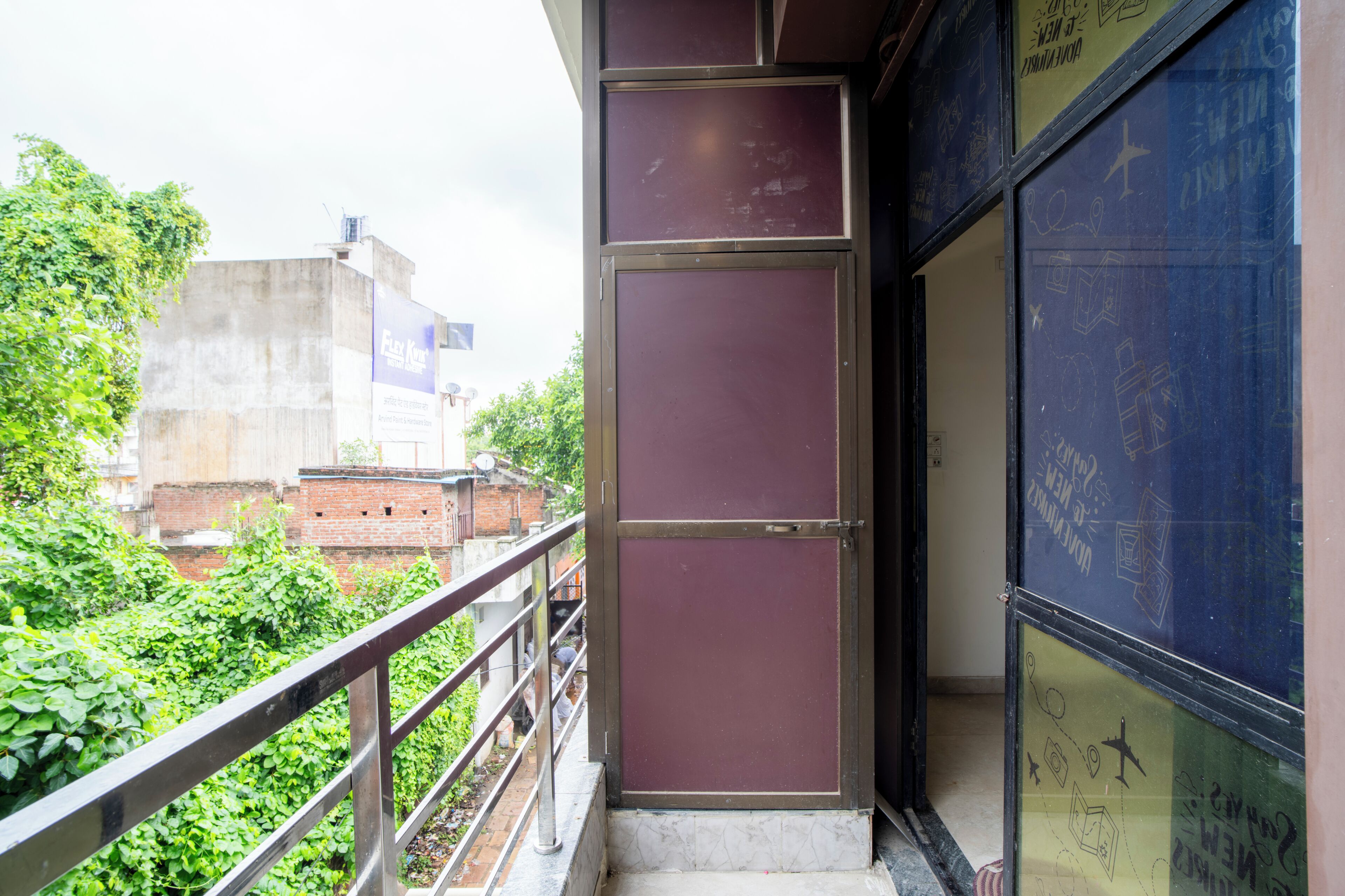 Shared Dormitory | Balcony