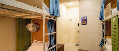 1st Floor 6 Bed Dormitory