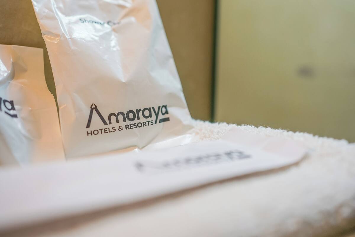 Basic Room | Bathroom amenities | Shower, free toiletries, towels, soap