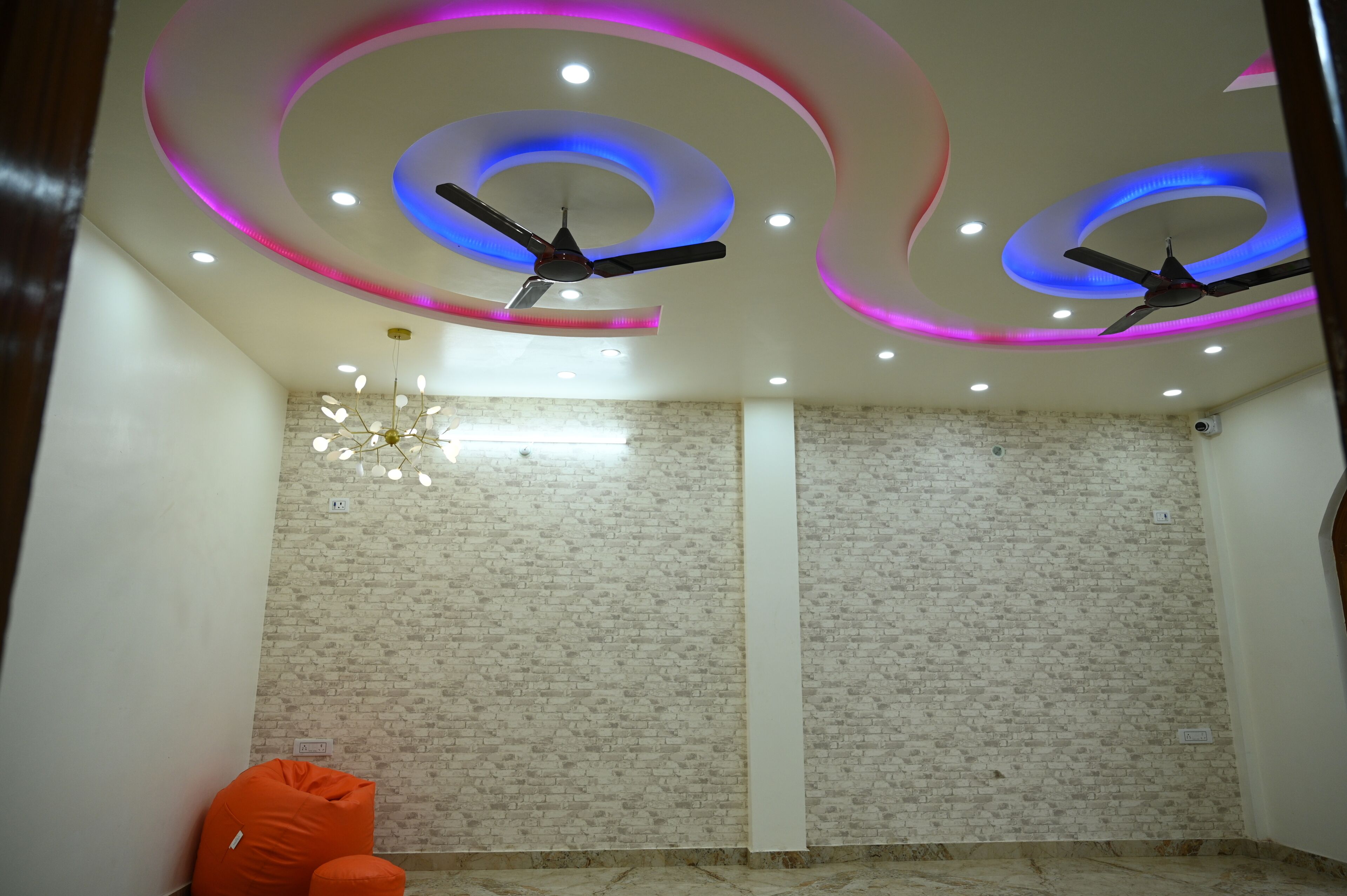 Coin salon dans le hall