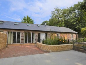 Exterior - 2 Bed in Stoke Abbott (oc-50884) (Stoke Abbott)