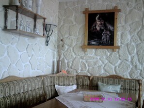Dining - Cozy vacation rental in Meiningen, near the Steam Locomotive Museum, on the outskirts of town, with hiking trails (Meiningen)