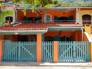 Exterior - Family home in Lagoinha: sea view, barbecue and 24-hour security. (Ubatuba)