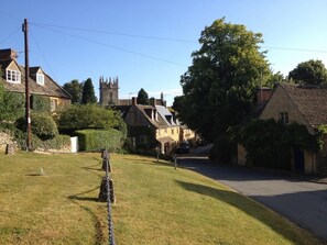 Property grounds - 1 Bed in Moreton-in-marsh (oc-52674) (Longborough)