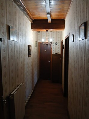 Interior - Charente stone house (neuillac)