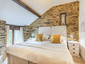 Travel cot, free WiFi, bed sheets - 1 Bed in Yelverton (oc-53533) (Yelverton)