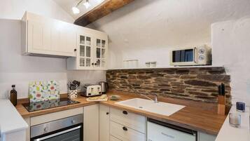 Oven, high chair, cookware/dishes/utensils